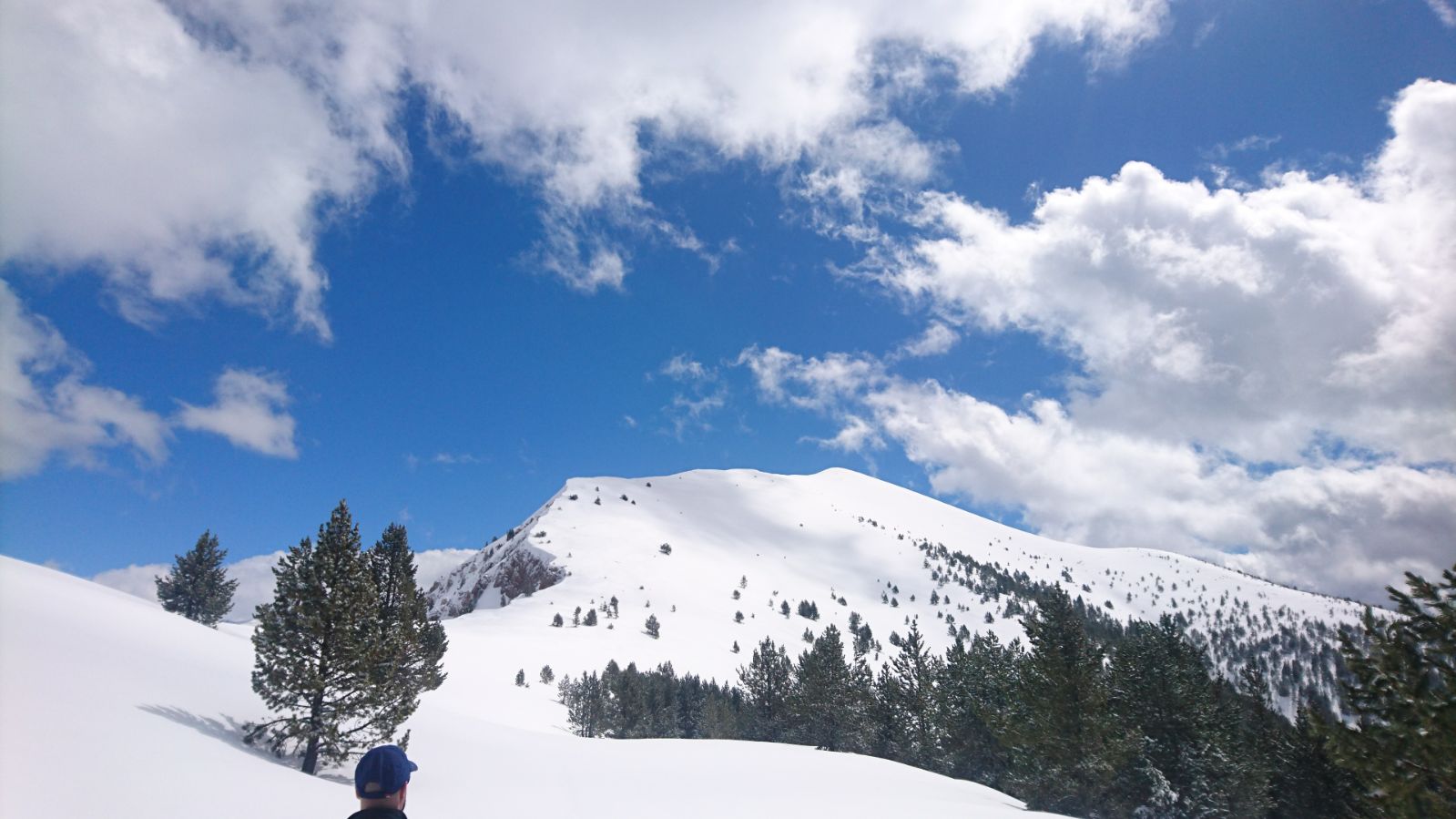 Cabo Pientes (2400mts.) con esquís. Valle de chistau